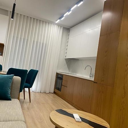 City Center Apartment Kafe Flora Tirana Exterior photo